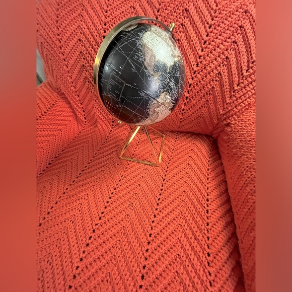 Small World Globe on a gold pyramid stand,I was not to find maker of globe - Picture 2 of 3